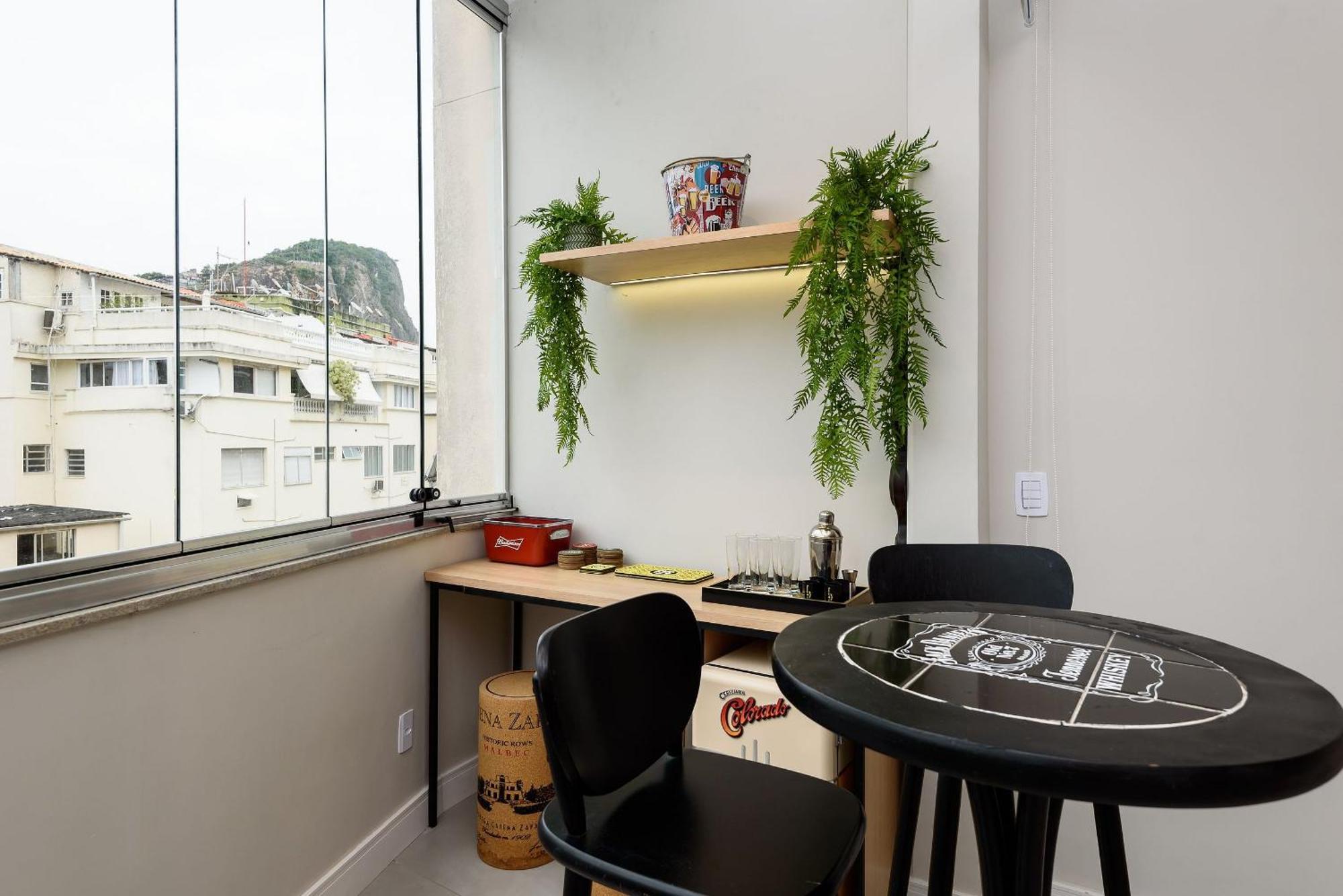 Apartamento 2qtos Com Vista Mar Em Copacabana | Bl 38/1102 Rio de Janeiro